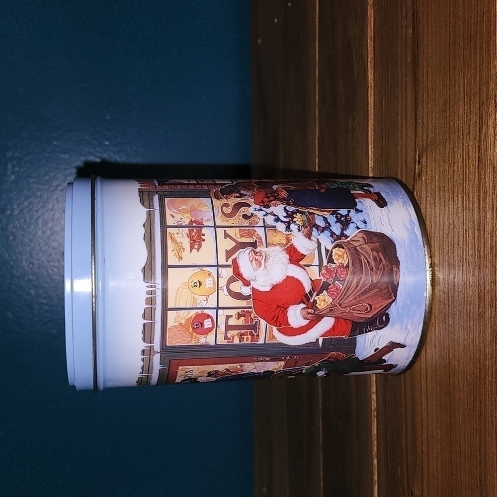 Vintage 1991 M&MS peanuts tin​